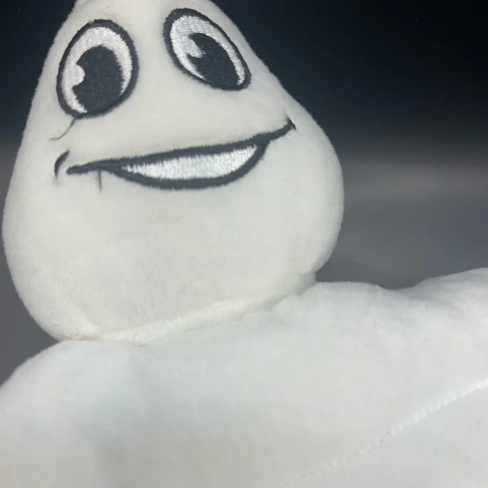 White Michelin Man Plush Toy - Picture 5 of 5